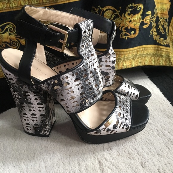 Calvin Klein black and white leather heels - Picture 2 of 8